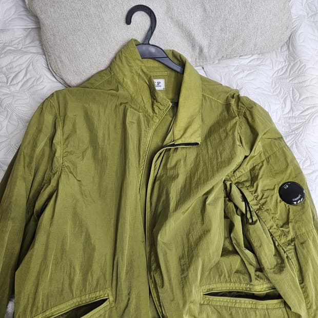 C.P. Company Chrome-R 자켓