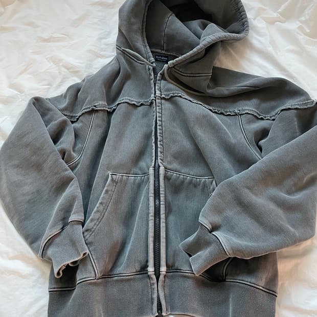 헤리티지플로스 221 피그먼트 후드 집업