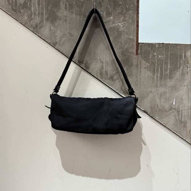 입생로랑 블랙 ysl 리브 고쉬 나일론 숄더백