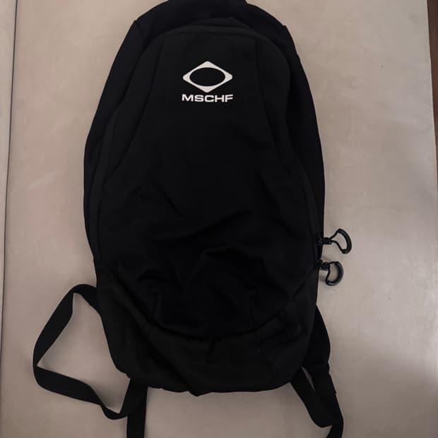 미스치프 롬버스 백팩 블랙