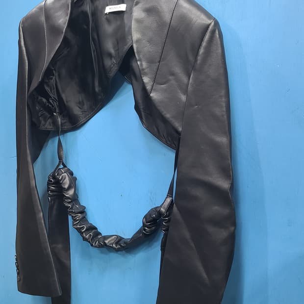 문선의 낮과밤~가죽볼레로자켓