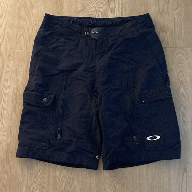 트래비스 스캇 오클리 하이크 쇼츠 L