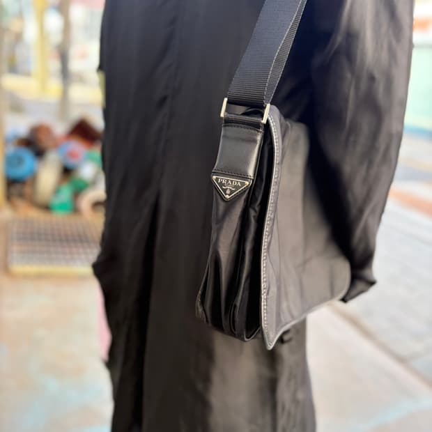 프라다 블랙 나일론 메신저 백