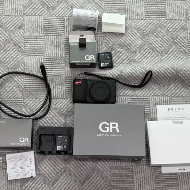 리코 GR4 모노크롬+BJ-12 배터리 세트+ SD카드 128GB