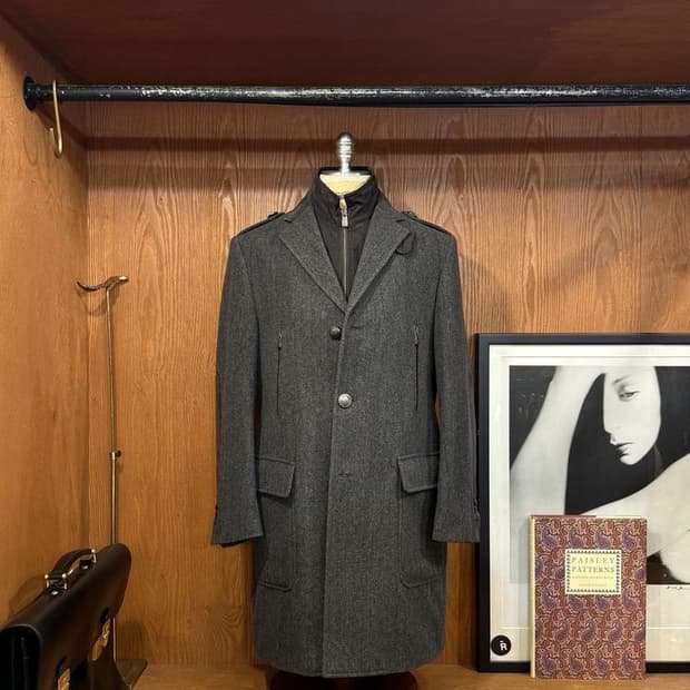 꼬르넬리아니 코트