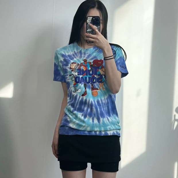 나이키 루니툰즈 스쿼드 타이다이 반팔 티셔츠