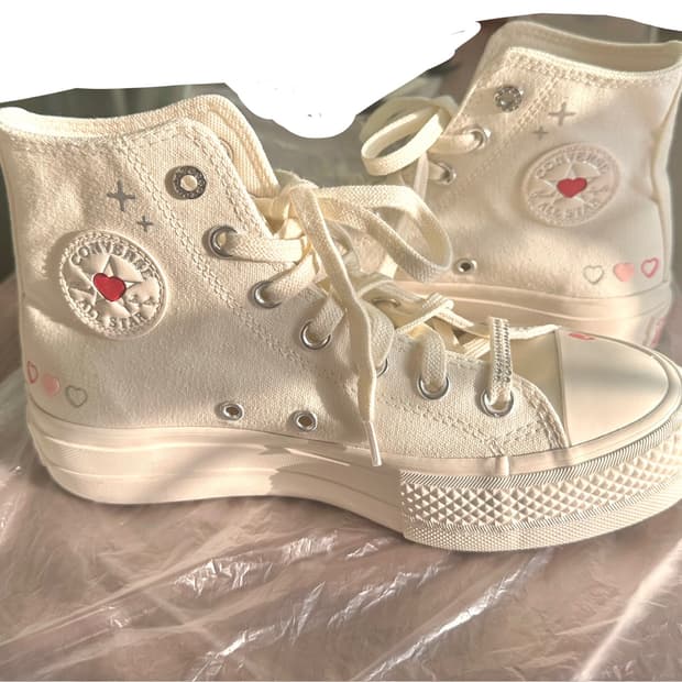 (225)컨버스 척테일러 올스타 리프트 하이 하트 스니커즈 플랫폼