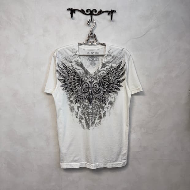 Prepotente white oriental punk graphic t