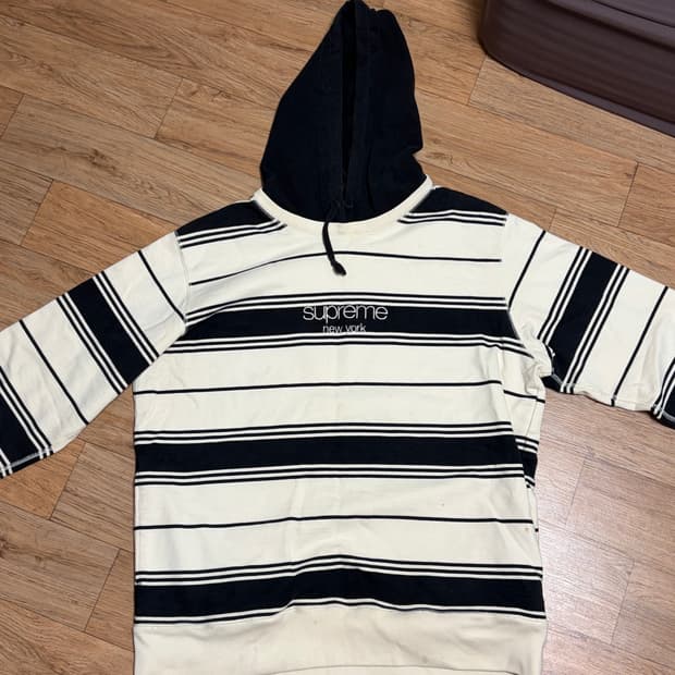 16fw 슈프림 스트라이프 후드티