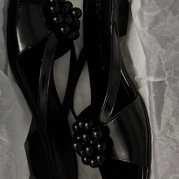 aboutarianne flora black 38