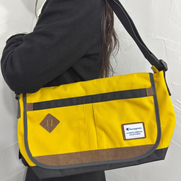 champion yellow crossbag