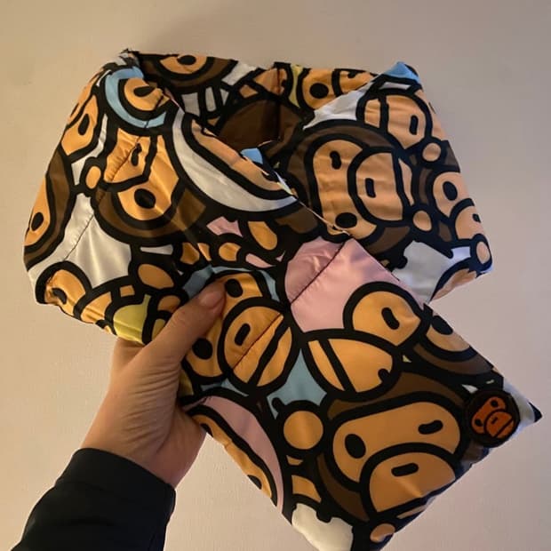 베이프 패딩 목도리