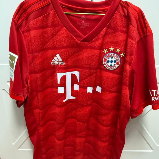 19-20 바이에른뮌헨 쿠티뉴 유니폼