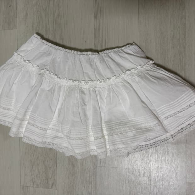 The Barnet Simon Lace Ballon Skirt_White