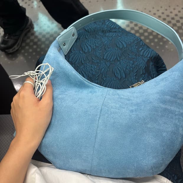 블루 스웨이드 호보백