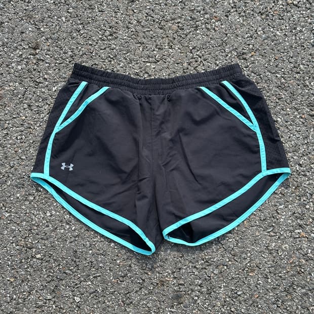 [M] 언더아머 여성 하늘 사이드라인 러닝 쇼츠 반바지