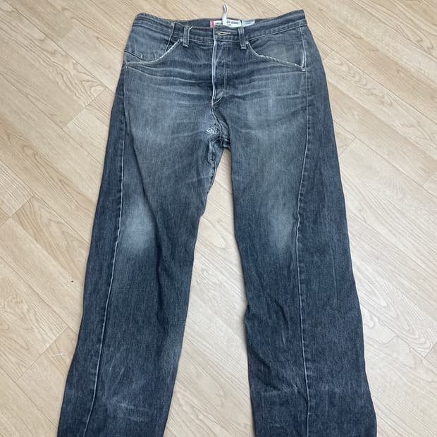 (34x32) 리바이스 엔지니어드진 흑청