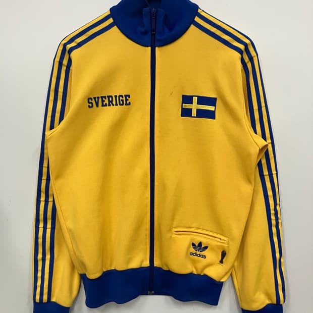 아디다스 필란드 국기 져지