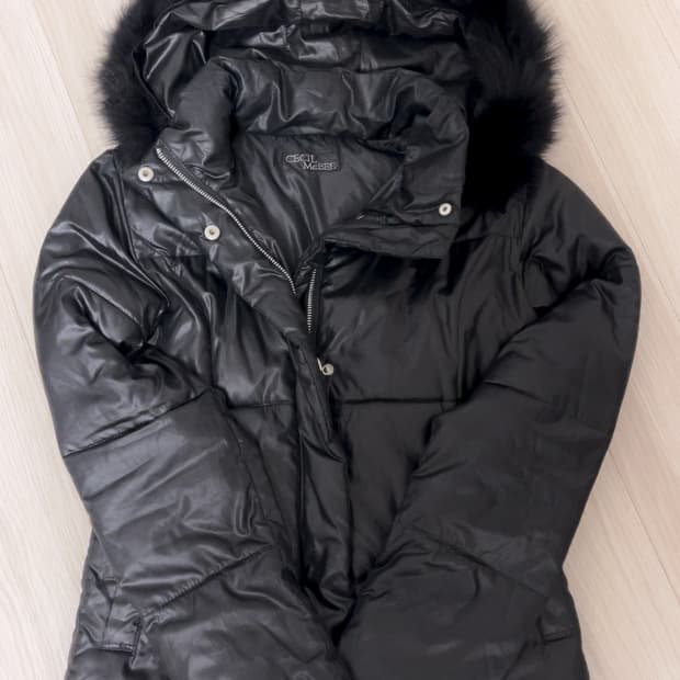 세실 맥비 퍼후드 경량패딩