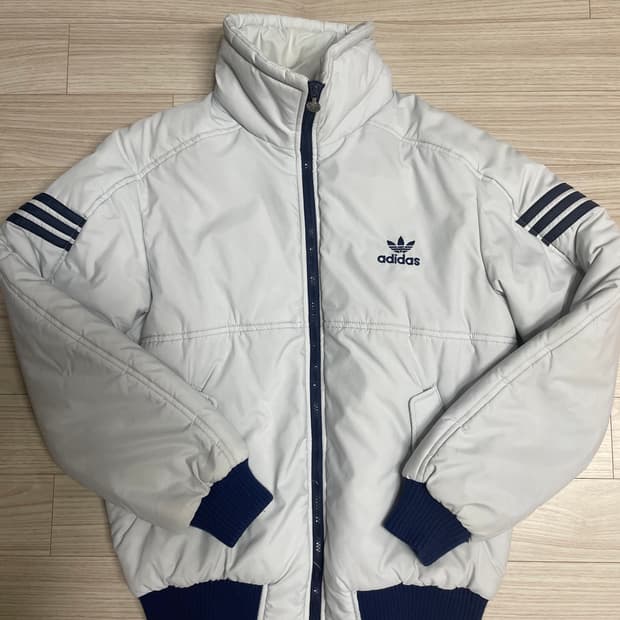 유일매물 아디다스 서독제 80s 패딩