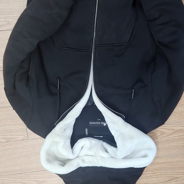 무스너클 버니스웨터 [M]