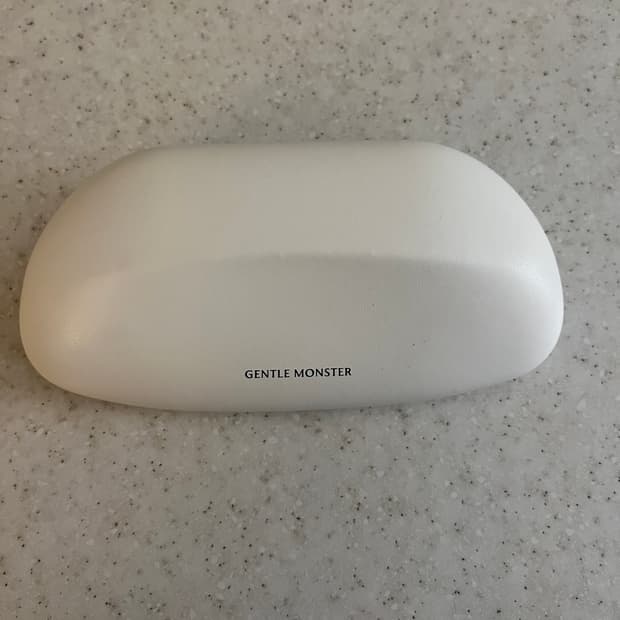 젠틀몬스터 EDDY A 카키