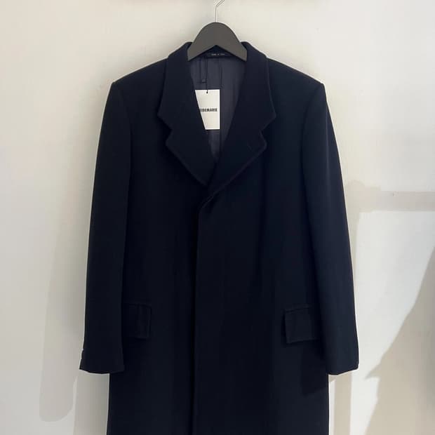 엠포리오 아르마니 코트