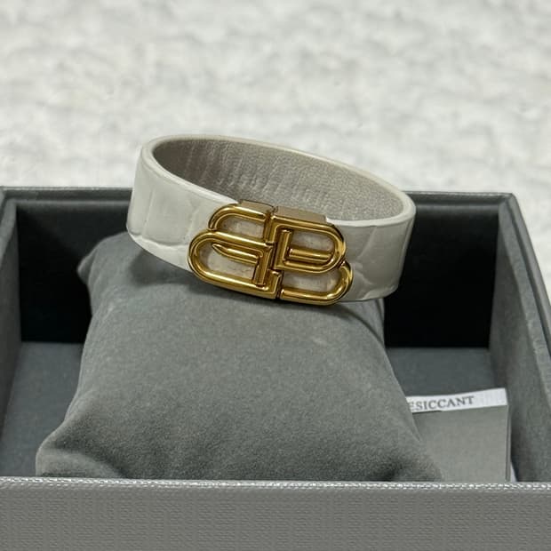 발렌시아가 BB 씬 브레이슬릿 화이트