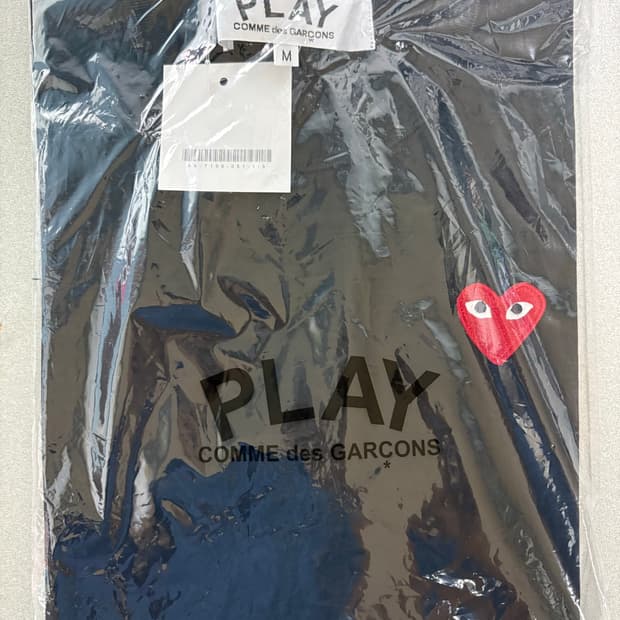 ✨꼼데가르송 반팔티 새상품✨