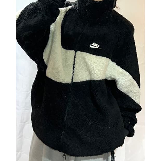 나이키 빅스우시 리버시블 후리스
