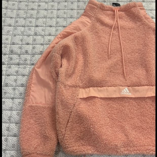 아디다스 뽀글이 후리스 하이넥 스웨트 M 핑크