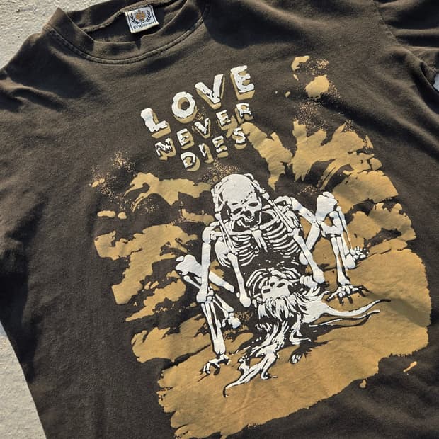 Symphony love never dies 스컬 반팔 티셔츠