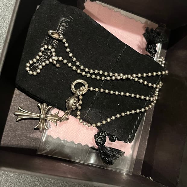 크롬하츠 원볼타이니 크로스 펜던트,목걸이