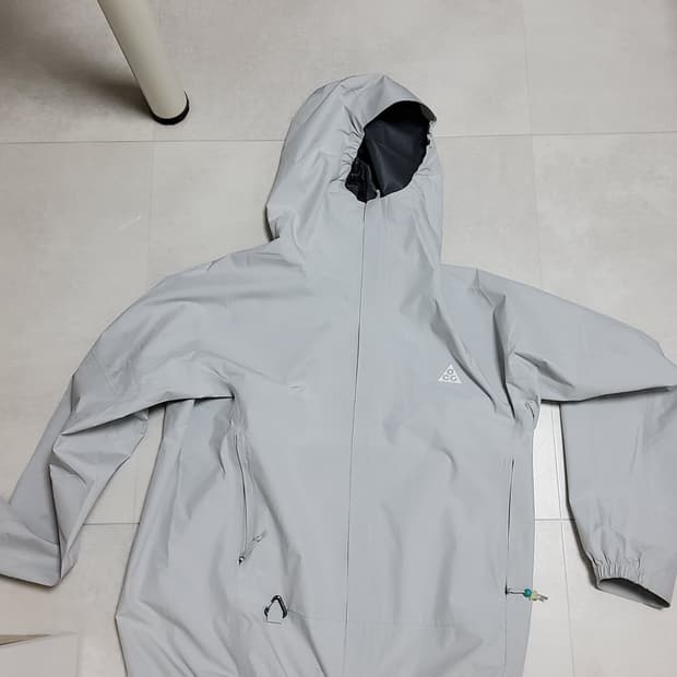 나이키 ACG 스톰핏 바람막이