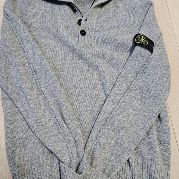 스톤아일랜드 반집업 니트L