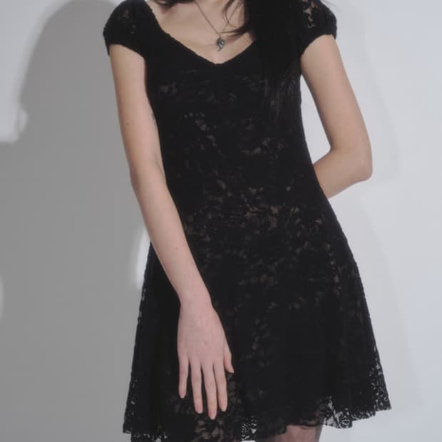 애즈온 플로라 원피스 블랙