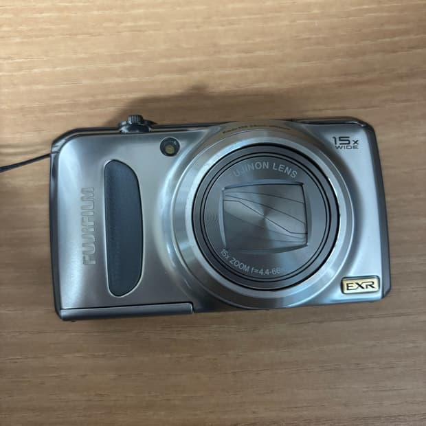 후지필름 파인픽스 f300exr