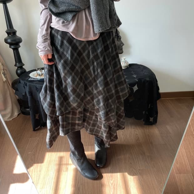 check layered skirt