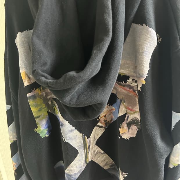 오프화이트 유화 후드집업