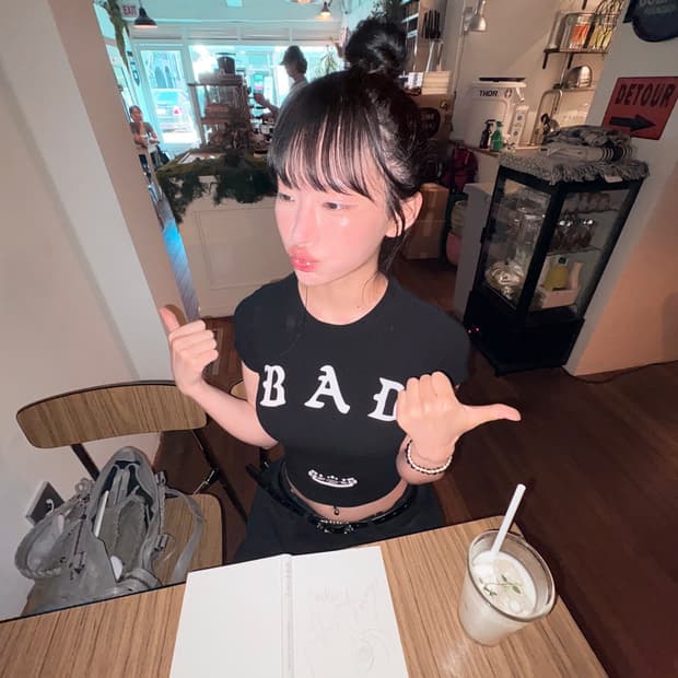 베드블러드 반팔