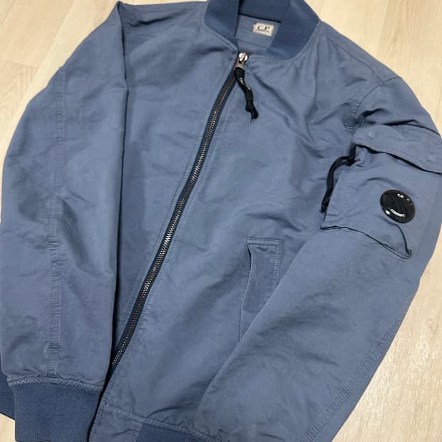 Cp컴퍼니 블루종 자켓