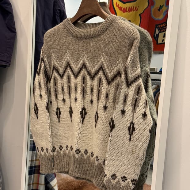 90s Brown Bison 빈티지 버진울 니트 (made Canada)