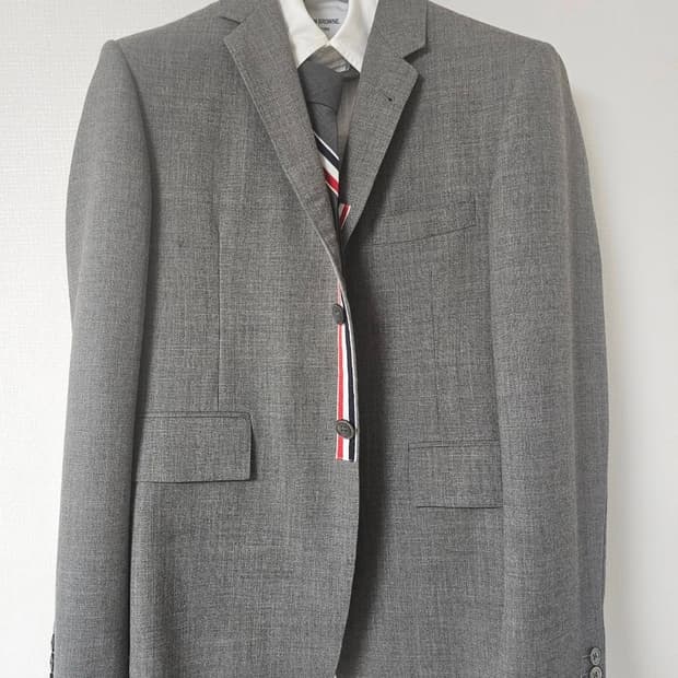 톰브라운 삼선 미드그레이 자켓(2/S급/정품)