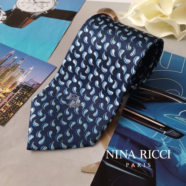 니나리치 실크 네이비 리프 패턴 넥타이 9.1cm A+등급 A18924
