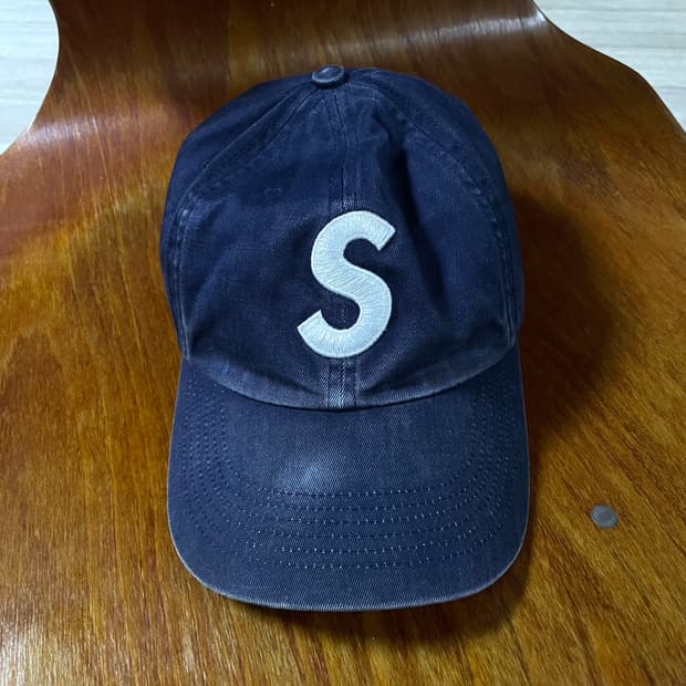 슈프림 s로고 피그먼트 캠프캡