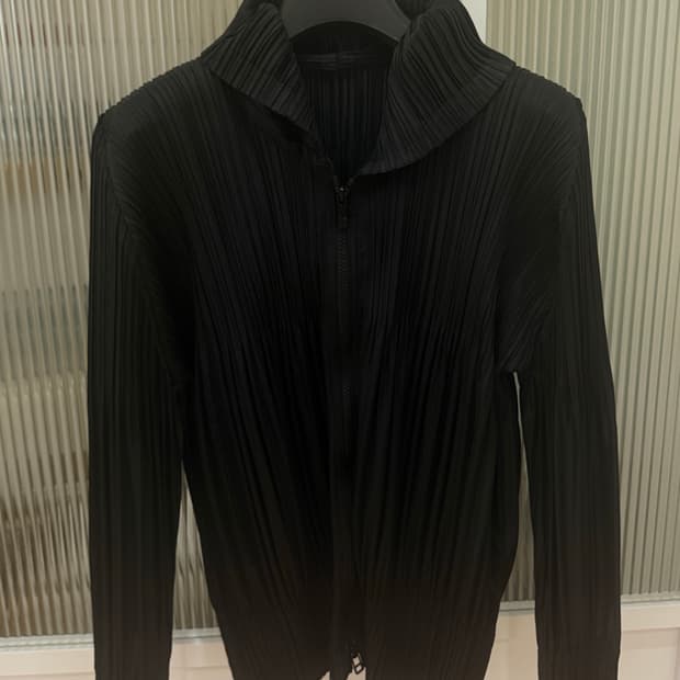 플리츠 플리즈 블랙 후드 집업