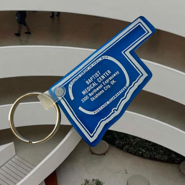 Vintage 90s Keyring