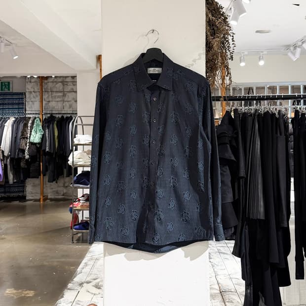 발렌시아가 네이비 플라워 롱슬리브 셔츠