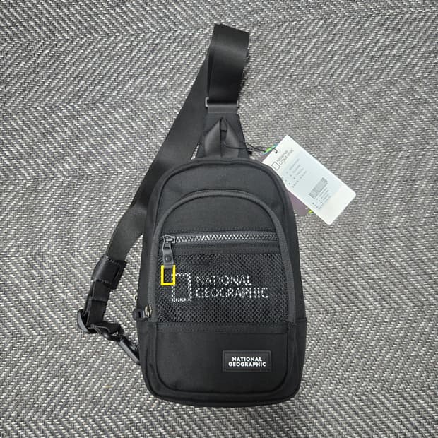 내셔널지오그래픽 블랙 슬링백