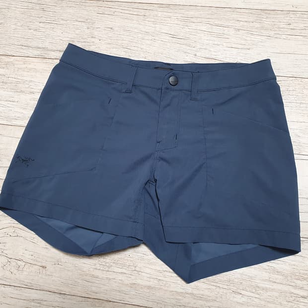 아크테릭스 여성 반바지(카일라 숏) 허리27~28아크테릭스 우먼즈 카일라